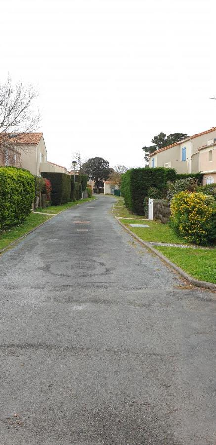 Logement 88 2-4 Personnes 500 M Plage Classe 2 Etoiles Dolus d'Oléron Buitenkant foto
