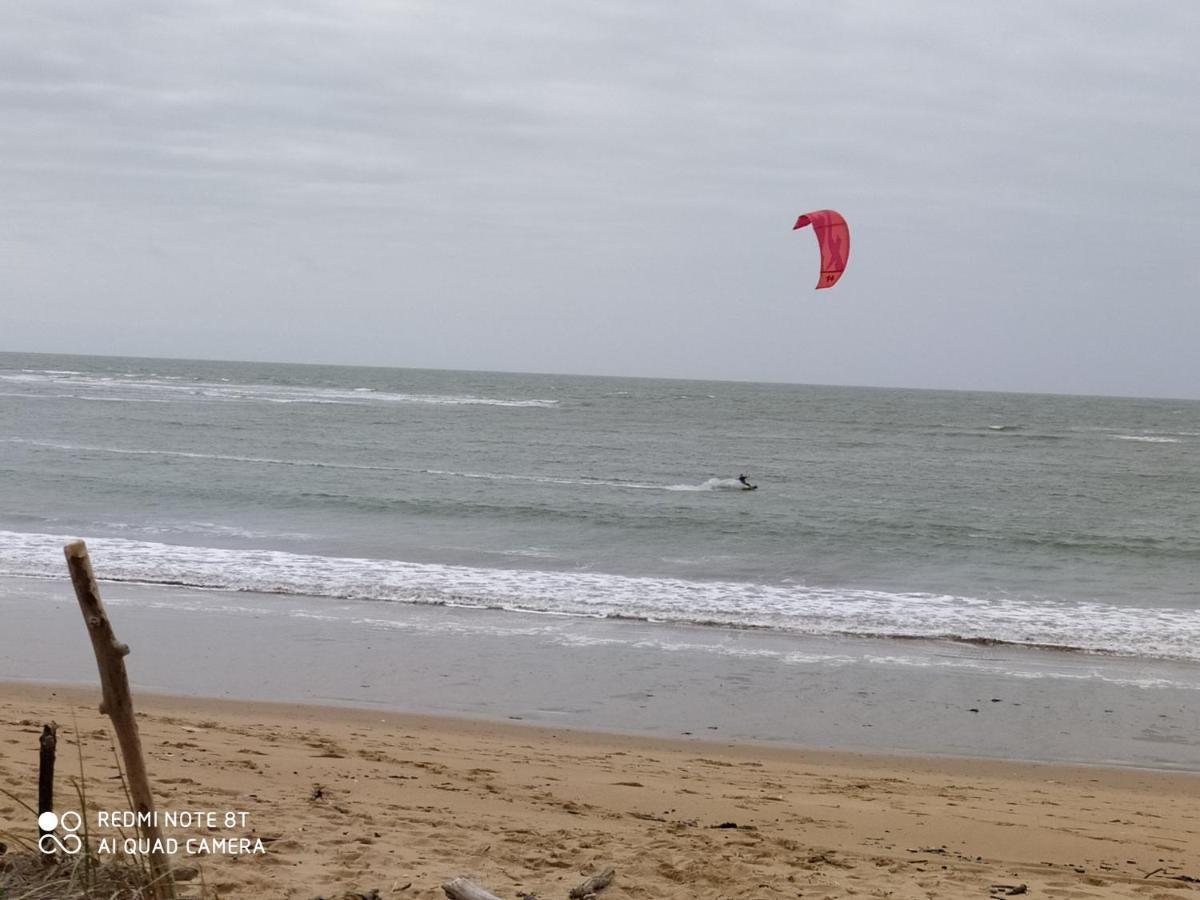 Logement 88 2-4 Personnes 500 M Plage Classe 2 Etoiles Dolus d'Oléron Buitenkant foto