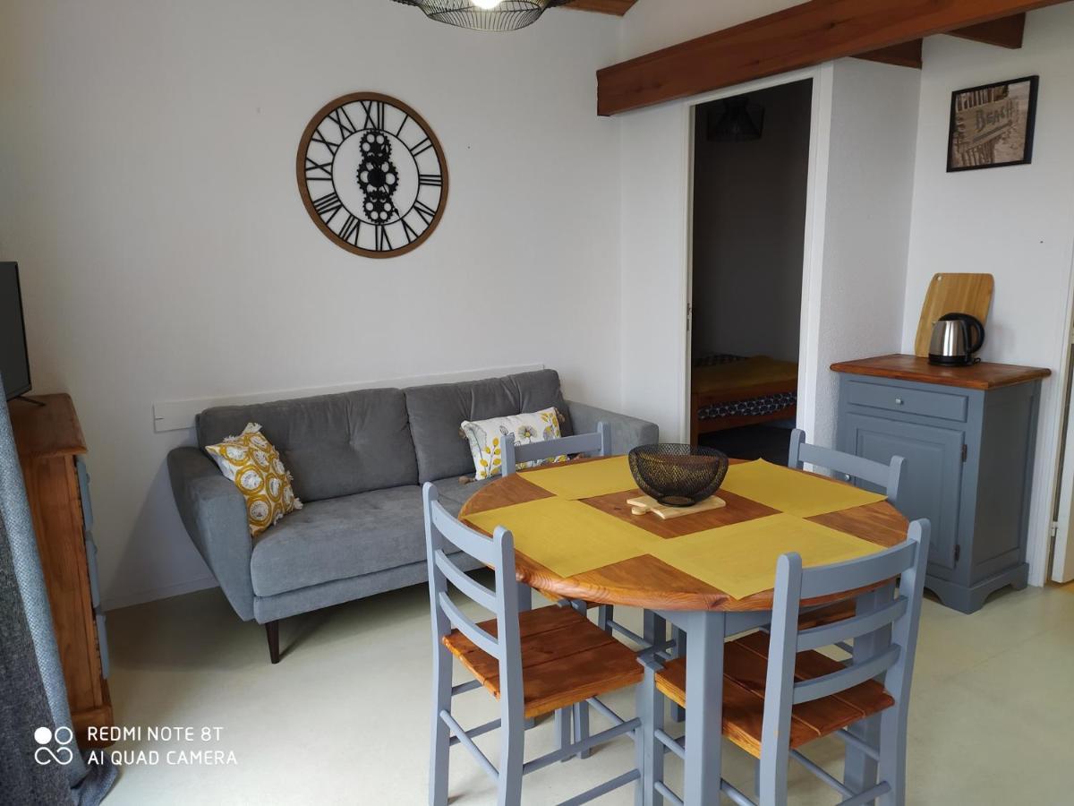 Logement 88 2-4 Personnes 500 M Plage Classe 2 Etoiles Dolus d'Oléron Buitenkant foto